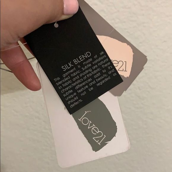 Forever21 silk blend nude/bronze/cream top-S - Picture 5 of 8